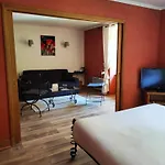 Chateau De La Caze Piscine & - Ste Enimie Hotel Sainte-Énimie