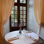 Chateau De La Caze Piscine & - Ste Enimie Hotel