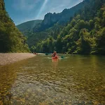 Chateau De La Caze Piscine & - Ste Enimie Hotel 4*