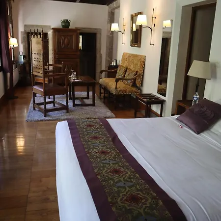 Château De La Caze Piscine&spa - Ste Enimie Sainte-Énimie