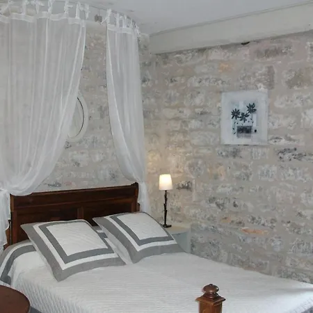 Chateau De La Caze Piscine & - Ste Enimie Hotel
