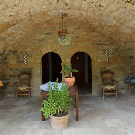 Hotel Château De La Caze Piscine&spa - Ste Enimie 4*
