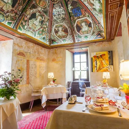 Château De La Caze Piscine&spa - Ste Enimie 4* Sainte-Énimie