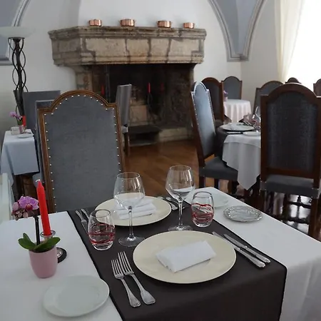 Hotel Chateau De La Caze Piscine & - Ste Enimie