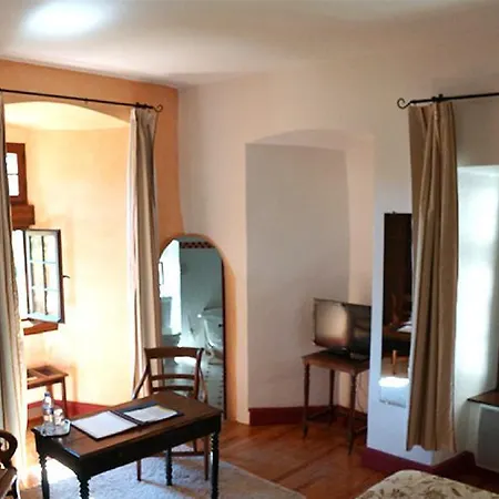 Chateau De La Caze 호텔