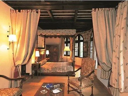 호텔 Chateau De La Caze 4*