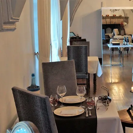 Chateau De La Caze Piscine & - Ste Enimie 4* Sainte-Énimie