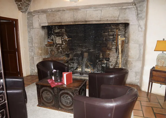 Отель Chateau De La Caze Piscine & - Ste Enimie 4*