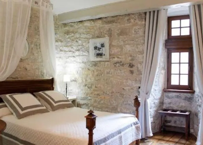 Chateau De La Caze Piscine & - Ste Enimie Отель Сент-Эними